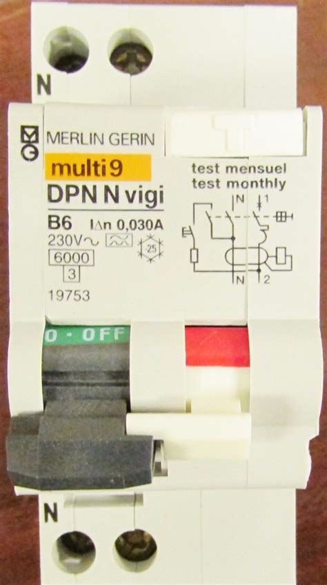 MERLIN GERIN MG19753 DPN N Vigi B6 Multi 9 Earth Leakage 6 Breaker