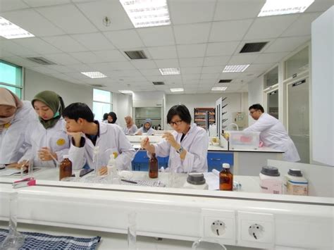 Gambar Laboratorium Kimia - 38+ Koleksi Gambar