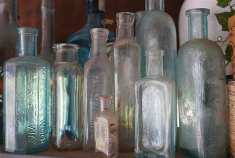 7 Tips To Identify And Value Old Duraglas Bottles Expert Guide