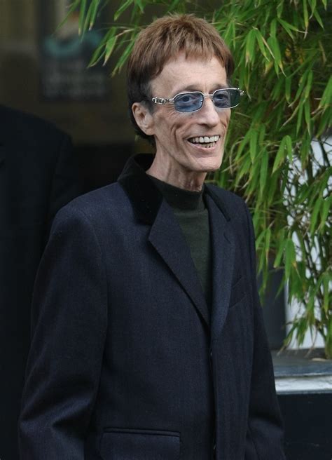 Robin Gibb Dies After Long Battle Against Cancer Condolences Pour In