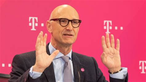 Unser größter Fehler Telekom Chef legt überraschendes Geständnis ab