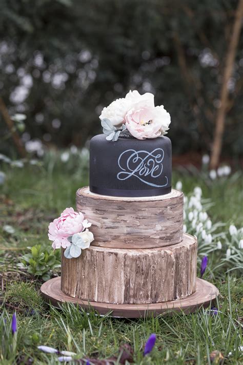 Naked Wedding Cakes Cambridgeshire