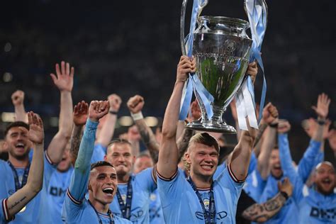 Slobodna Dalmacija Manchester City Postao Osmi Klub S Trostrukom