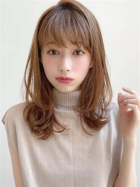 写真 18枚目 ショートからロングまで♡オフィスで一番可愛くなれるヘアスタイル25選 Locari（ロカリ）