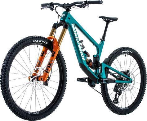 2023 Nukeproof Giga 297 Carbon Factory (Sram) – Specs, Comparisons ...