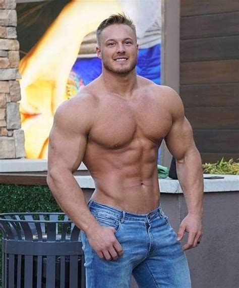 Pin On 1 Bodybuilders