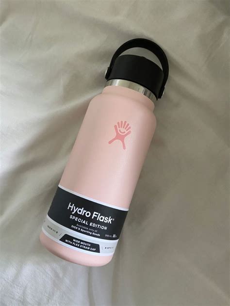 pink hydroflask 💗 | Pink hydro flask, Trendy water bottles, Flask