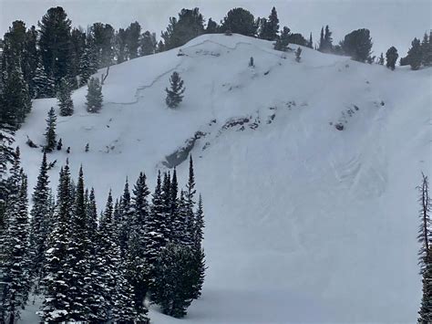 Avalanche Crown Near Round Lake Gallatin National Forest Avalanche Center