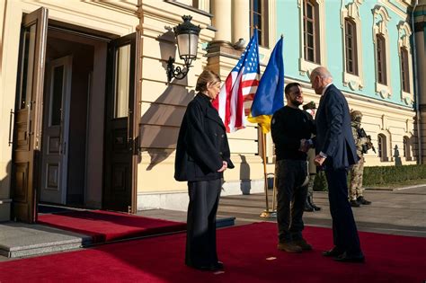 Überraschung in der Ukraine US Präsident Biden zu Besuch in Kiew