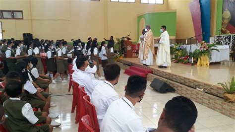 Smpk Frater Maumere Gelar Natal And Tahun Baru Bersama Sekolahtimurcom