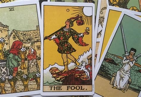 The Fool Tarot Card - Meanings in the Tarot Deck