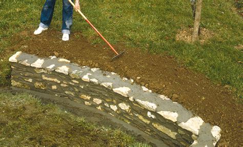 Tutoriel construire un mur de soutènement sur un terrain en pente