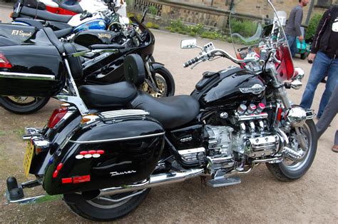 2000 Honda F6C Valkyrie Moto ZombDrive