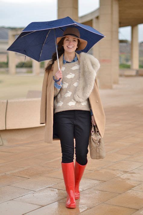 Look con botas de agua para llevar en días lluviosos Dia lluvioso