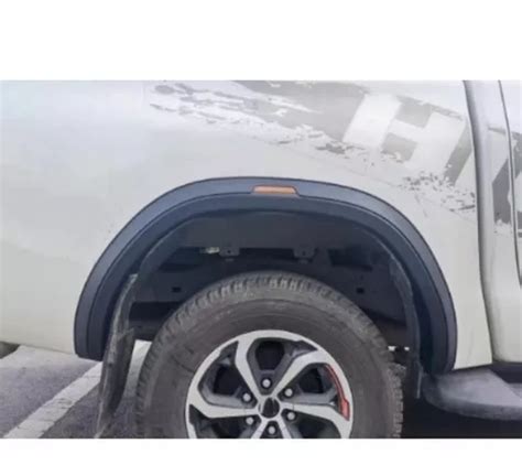 Cantoneras Con Reflector Toyota Hilux Revo En Venta En