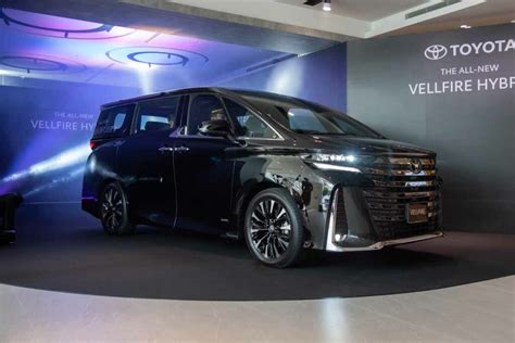 Next-generation Toyota Vellfire Hybrid arrives in Singapore - Online ...