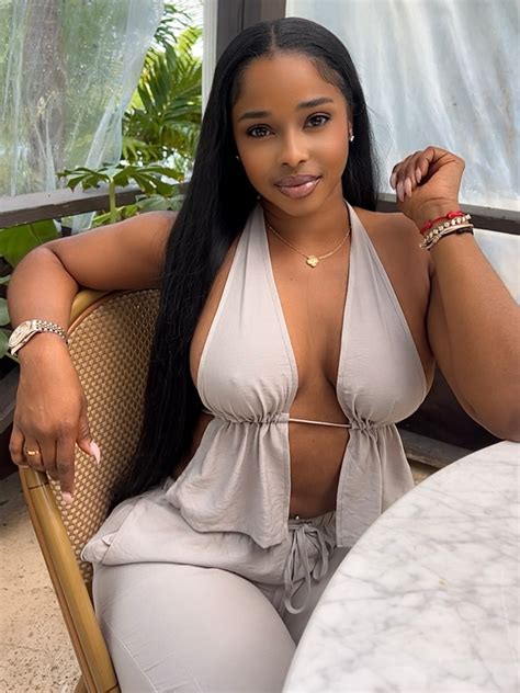 SPICY MAMI (@kallypsoi) • Instagram photos and videos