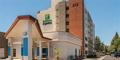 Fullerton Hotels near Anaheim | Holiday Inn Express Fullerton - Anaheim