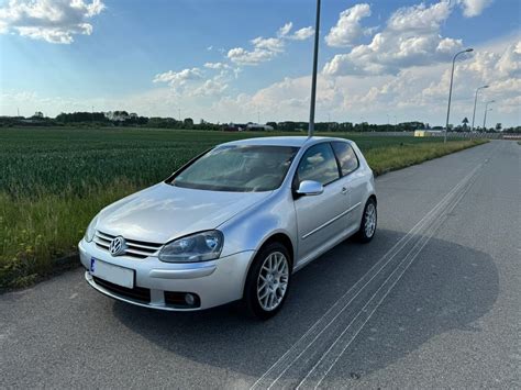 Sprzedam Golfa 5 1 9 TDI Klimatronik Nawigacja Przasnysz OLX Pl