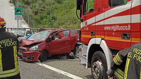 Pedemontana Scontro Tra Auto Ferite Donne Il Saronno