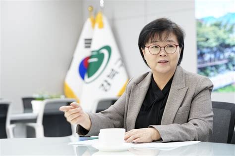 강북구 최초의 여성구청장 이순희 “‘내 삶에 힘이 됐다란 말 듣고 싶다”