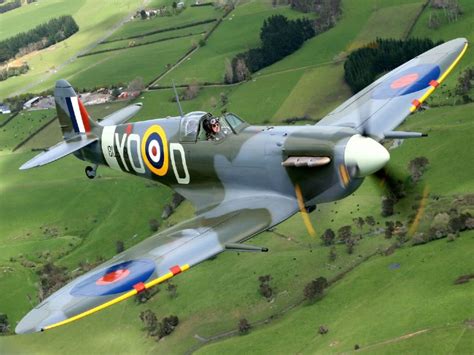 4 Supermarine Spitfire Things I Like