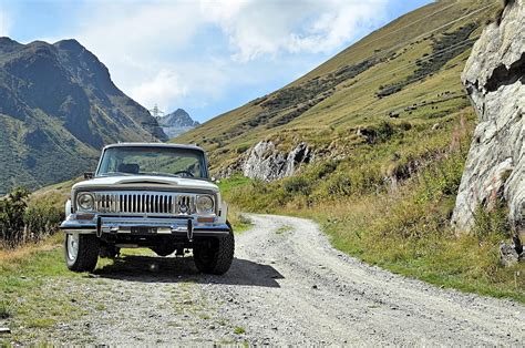 jeep amc cherokee chief sj beginning   cherokee chief parts store