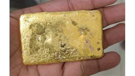 India Two Passengers Arrested For Smuggling Gold In Rectum And Coffee