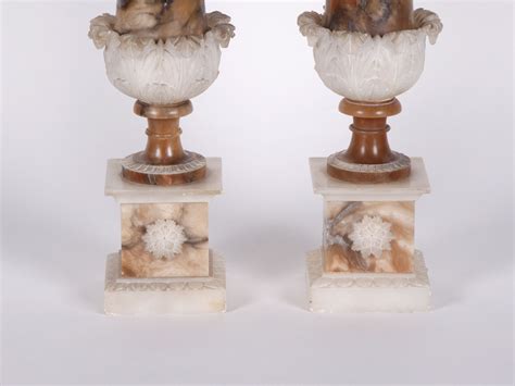 Pair of Alabaster Vases. 19th Century - IB04107 | Bellamysworld