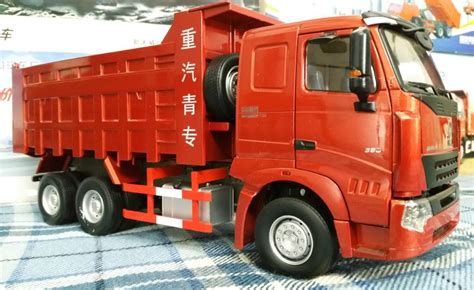 Sinotruck Howo A7 Dump Truck 124 Scale Hobbies And Toys Toys And Games