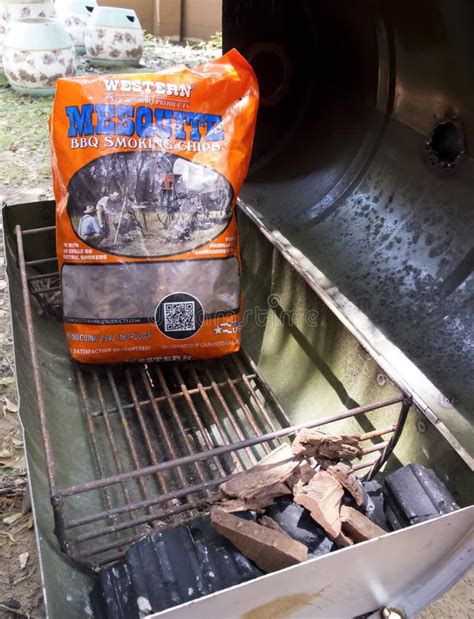 Mesquite Wood Chips For Barbecue Stock Photo - Image of wood, mesquite ...