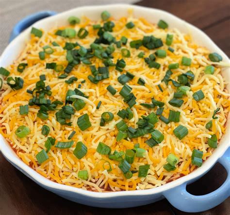 Easy Layered Nacho Dip - The Cookin Chicks