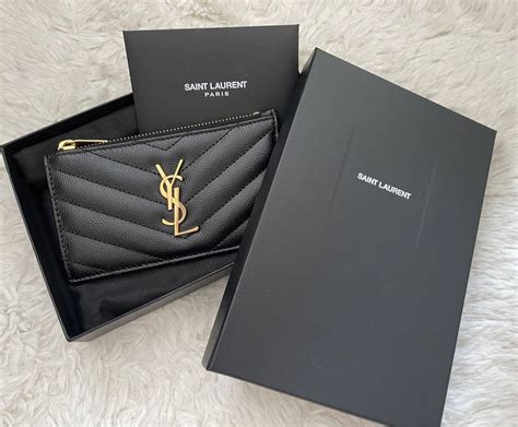 Saint Laurent モノグラム フラグメント ジップカードケース メルカリ