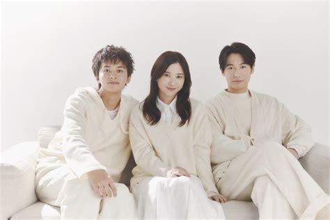 北村匠海、吉高由里子とのキスシーンに 「今からドキドキ！」 ディーン・フジオカ共演『星降る夜に』ビジュアル解禁 ドラマ ニュース