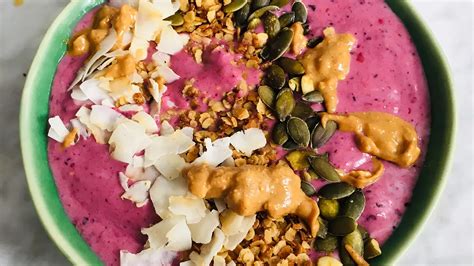 Smoothie Bowl Rood Fruit Met Pindakaas Met Toppings