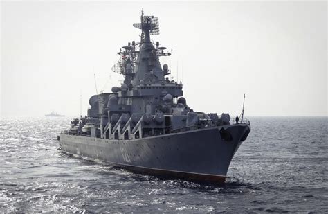 [1520 x 991] The Russian warship Moskva patrols a calm Mediterranean ...