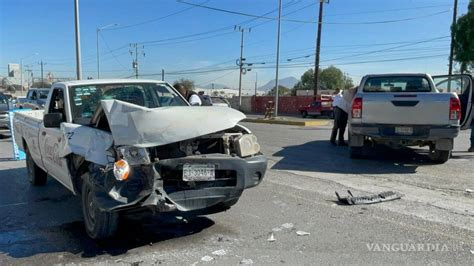 Imprudente Conductor Por Poco Y Provoca Tragedia En Bulevar De Saltillo