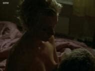 Naked Cecilia Bergqvist in Farligt förflutet