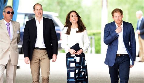 Kate Middleton Banana Republic Skirt May 2016 Popsugar Fashion