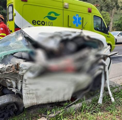 Homem morre em grave acidente entre carro e caminhão na BR 101 em