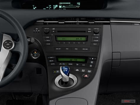 2011 Toyota Prius: 11 Interior Photos | U.S. News