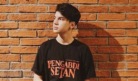 Profil Biodata Endy Arfian Pemeran Toni Film Pengabdi Setan Dan