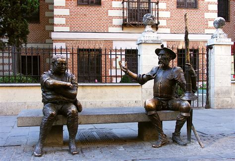 Free tour de los misterios y leyendas de Alcalá de Henares Arkeo Tour