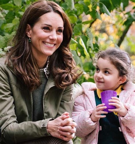 Il Ritorno Di Kate Middleton Tra Giochi Lumache E Strani Esperimenti