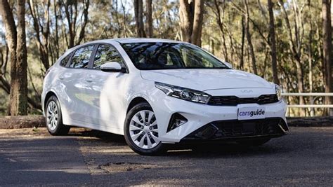 The New Cerato Kia K Hybrid Sedan Shapes Up With Toyota Corolla