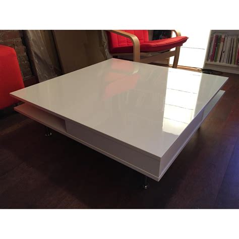 Ikea Tofteryd High-Gloss White Coffee Table - AptDeco