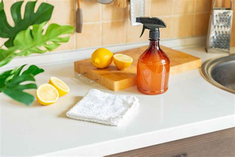 How to Clean With Citric Acid