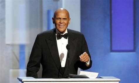 Harry Belafonte gets honorary humanitarian Oscar - World - DAWN.COM