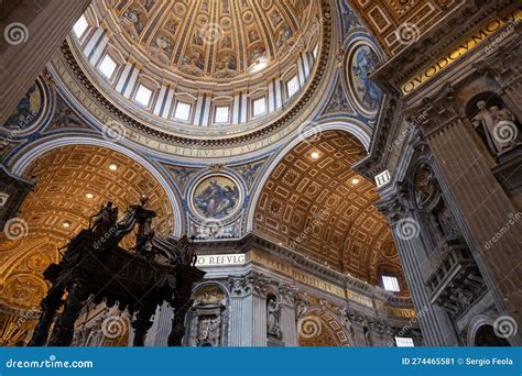 Roma Papal Major Basilica Of St Peter In The Vatican Stock Image