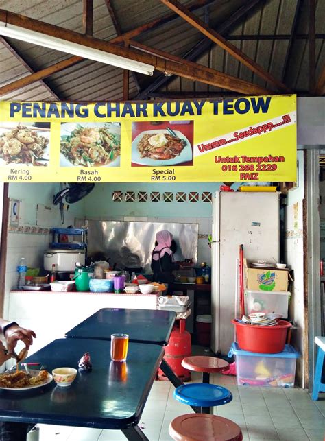 Venoths Culinary Adventures Penang Char Kuey Teow Stall In Medan